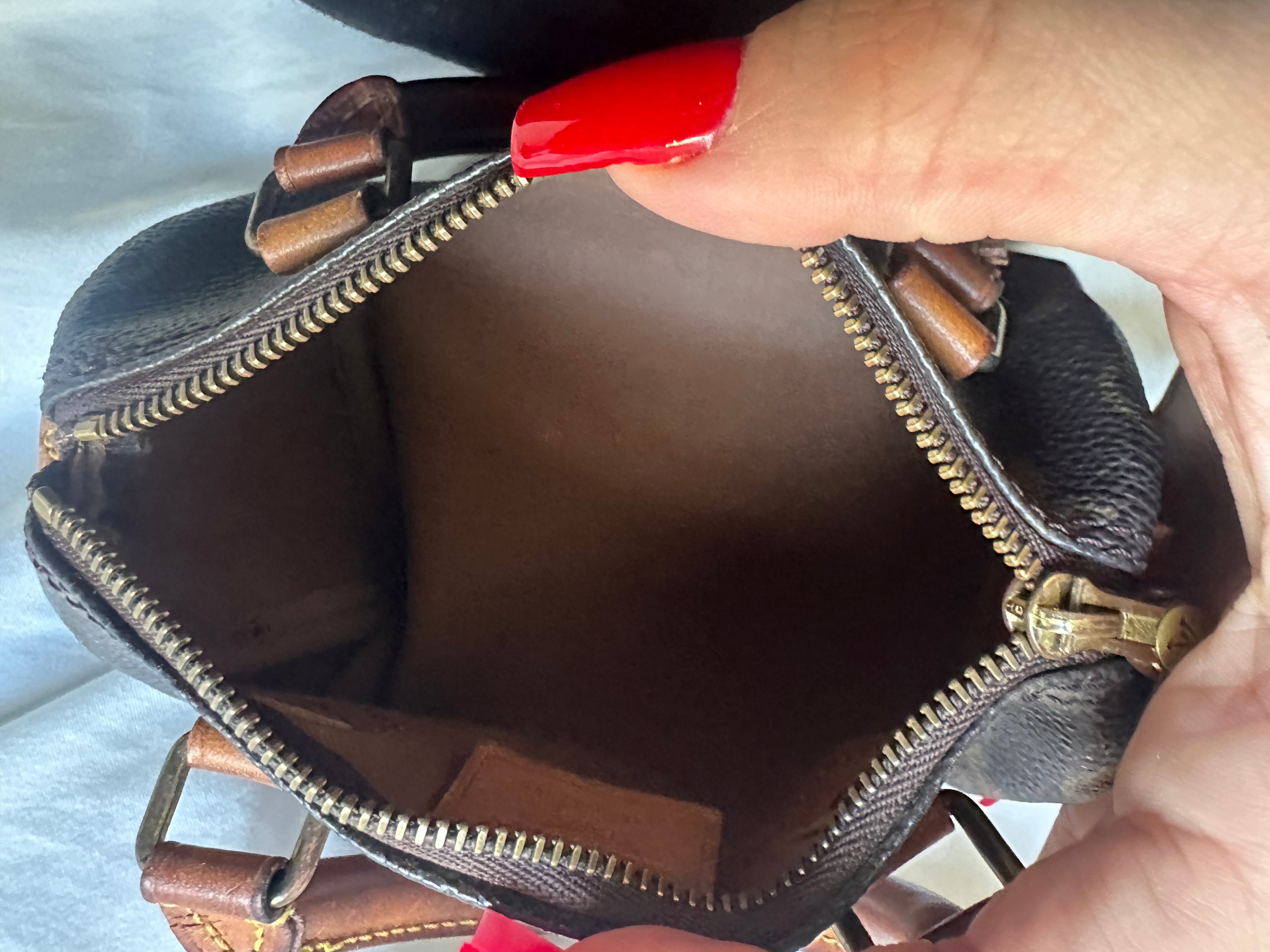 Louis Vuitton nano speedy