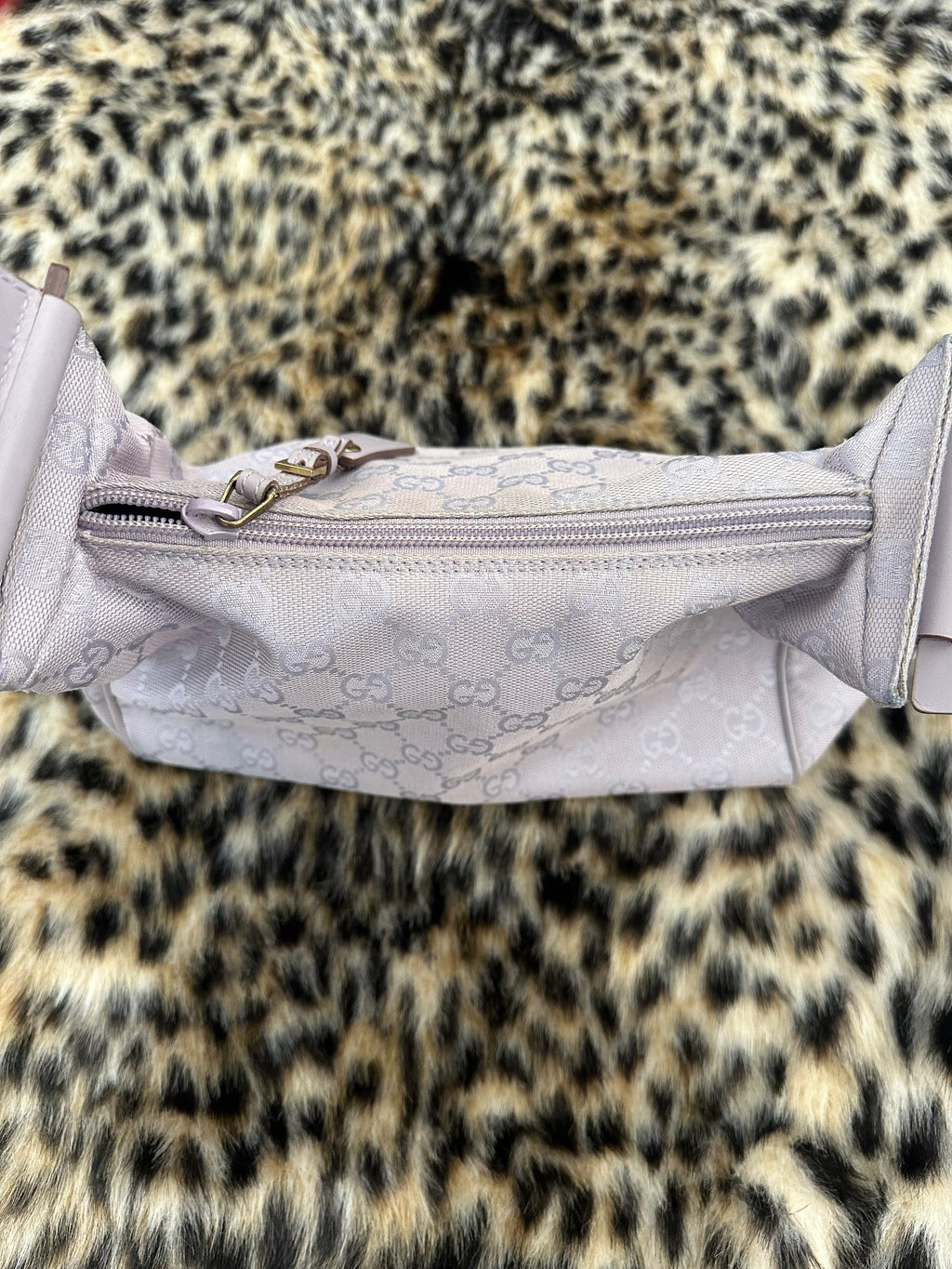 Gucci shoulder bag