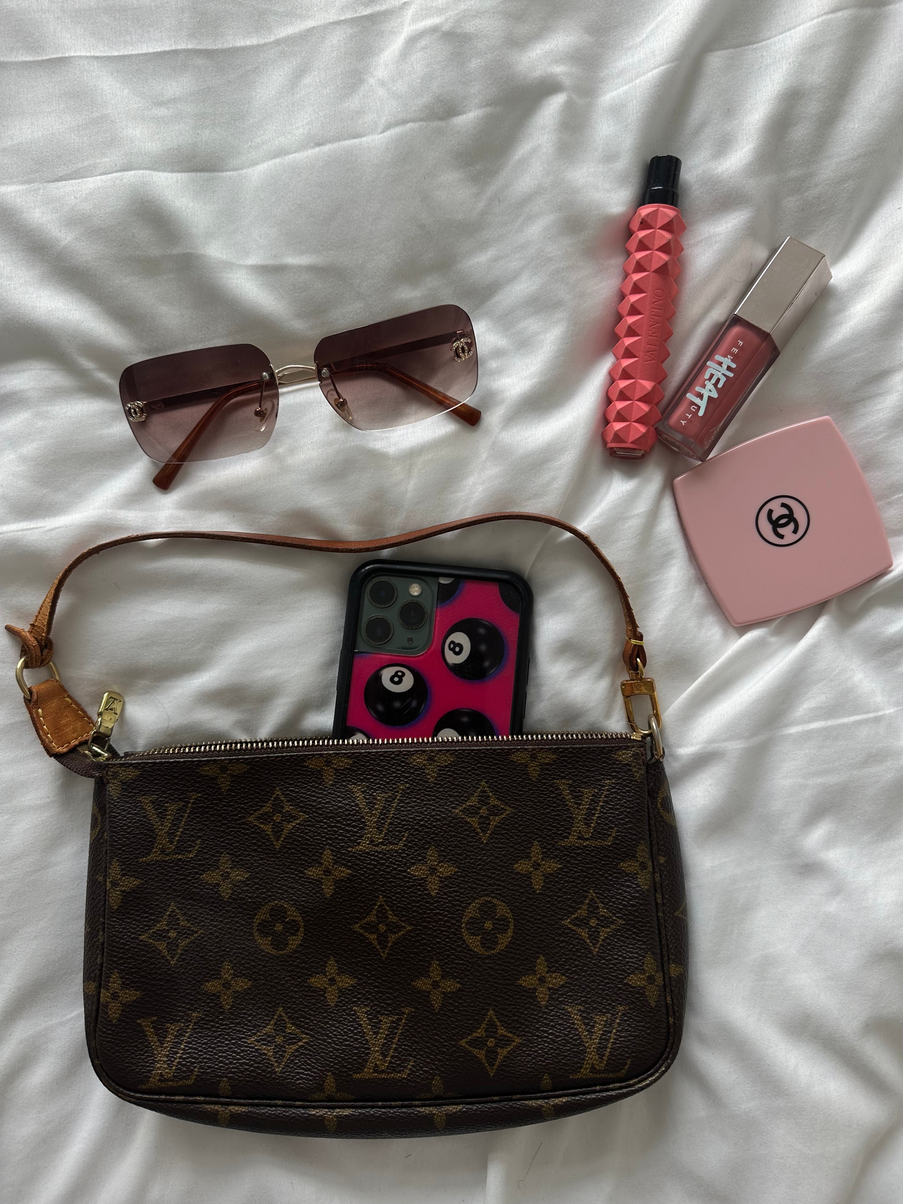 Louis Vuitton Pochette