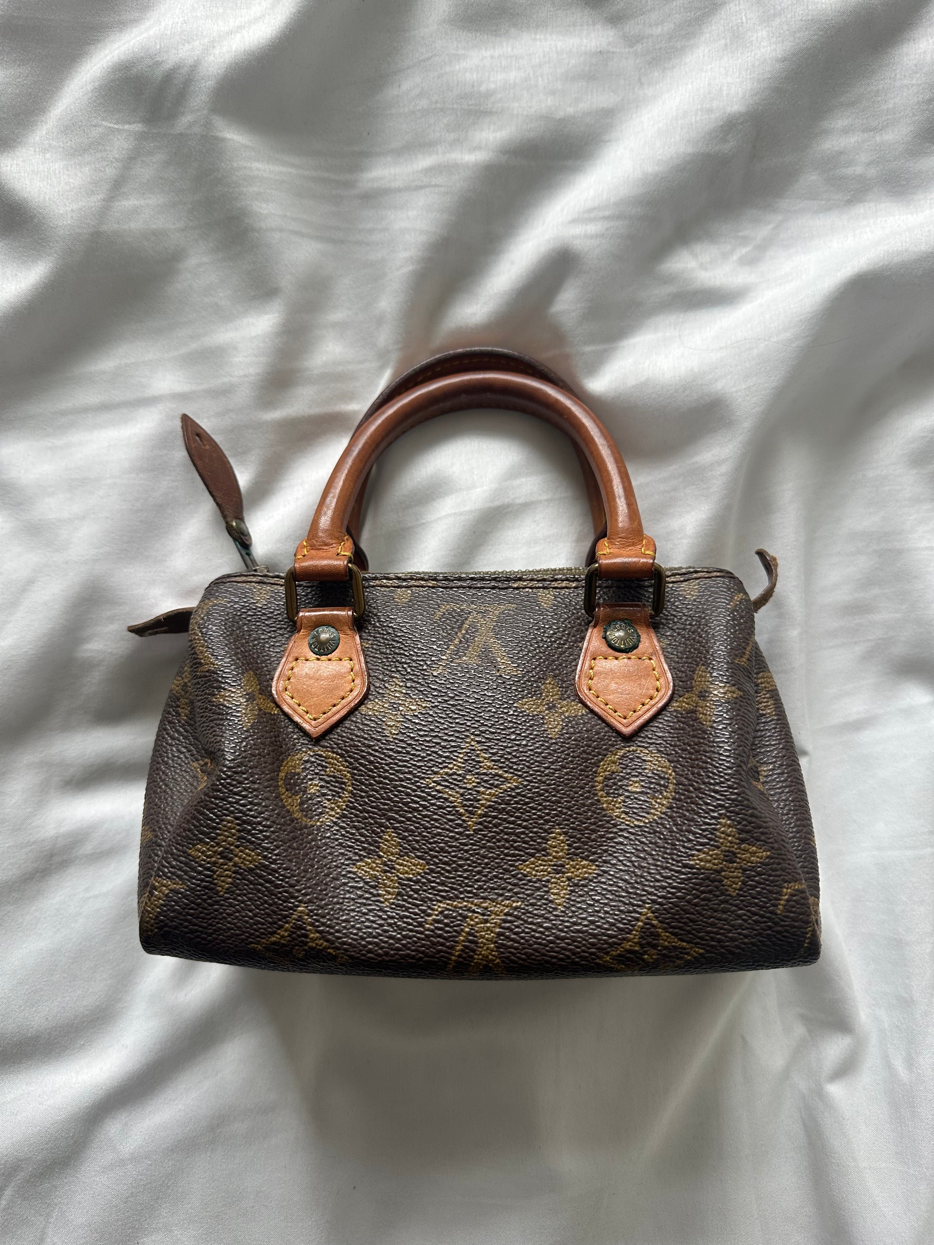 Louis Vuitton nano speedy