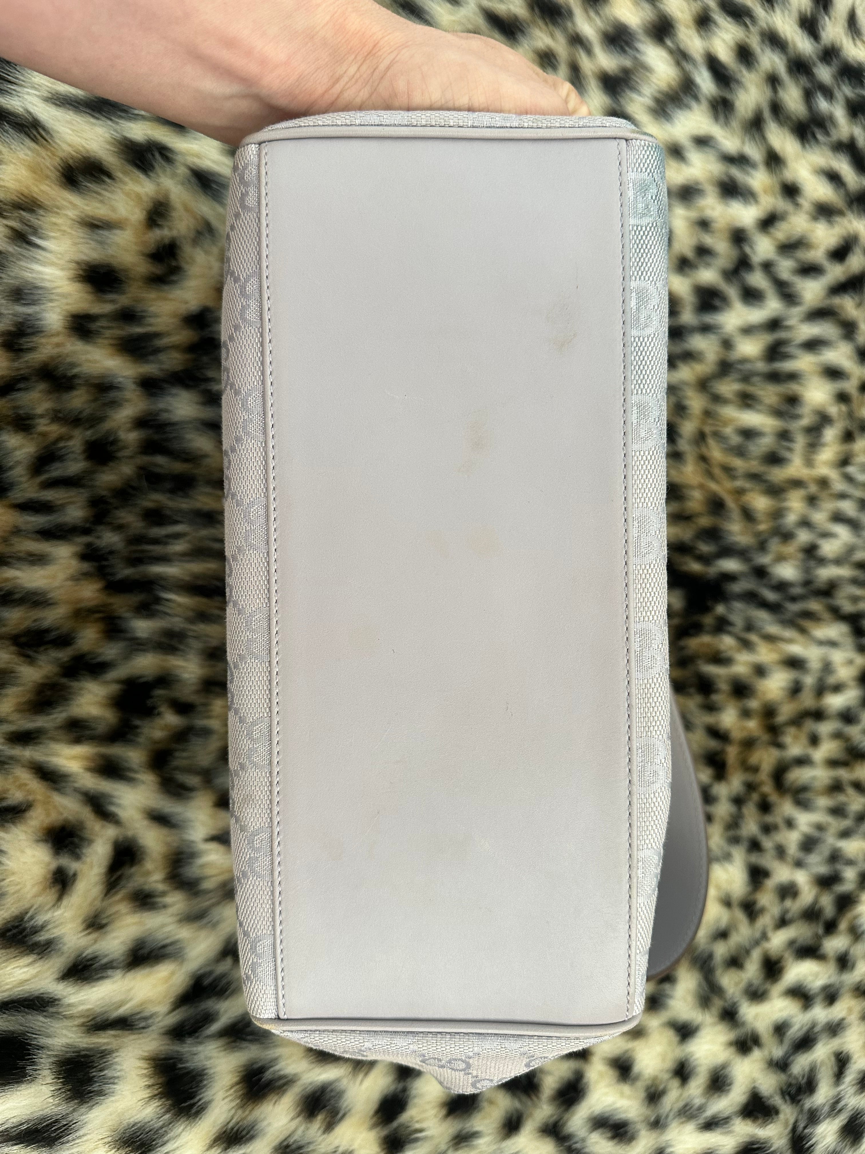 Gucci shoulder bag